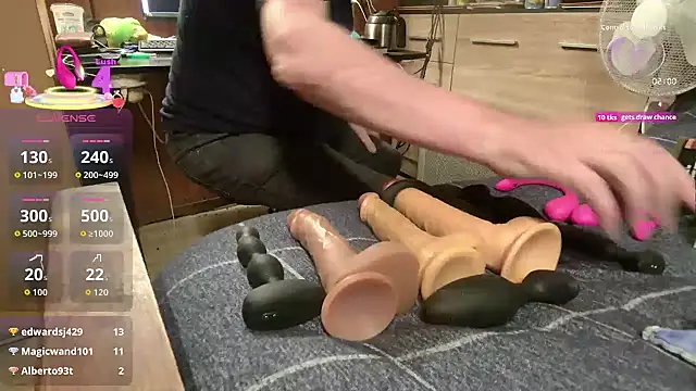 misteryman1956 online show from September 30, 5:38 pm