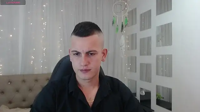 Cerokershelby online show from December 20, 5:04 am