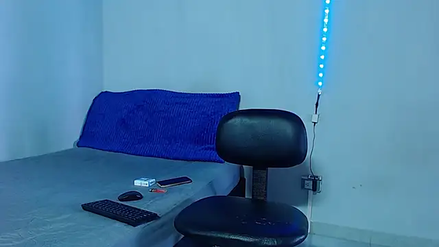 mikecoper 23 online show from March 5, 1:39 pm