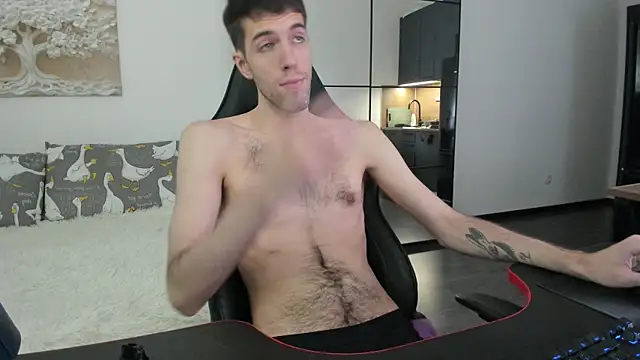 White Dylan online show from December 17, 9:38 am