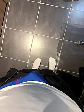 Enzo showww online show from December 1, 10:35 pm