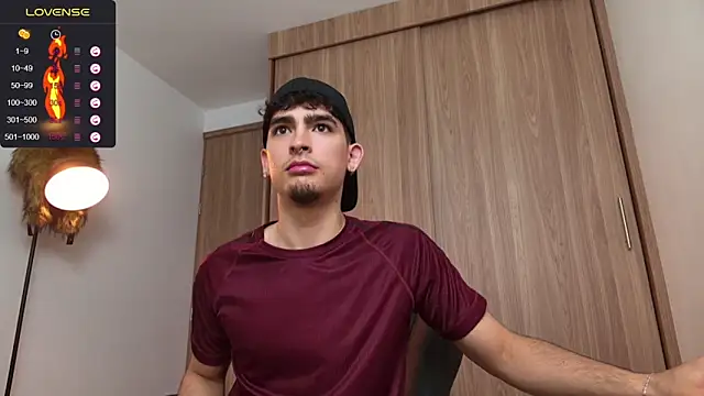 Snapshot of zenn_rush1 chatting on January 12, 12:23 pm zenn rush1 online show from January 12, 12:23 pm