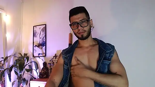 Colby brown03 online show from May 13, 5:54 pm