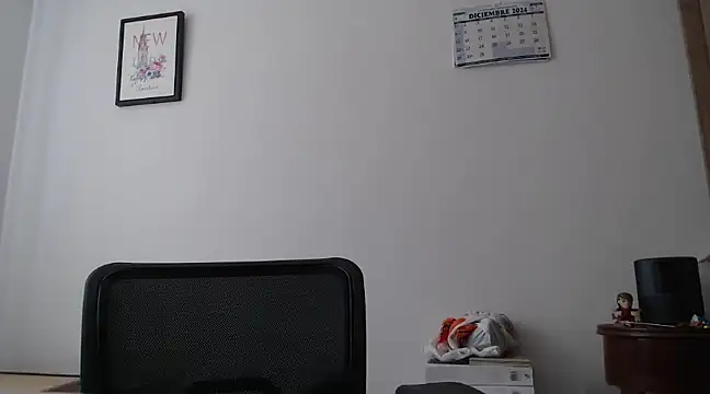 wisdonsenecax online show from December 23, 8:47 pm