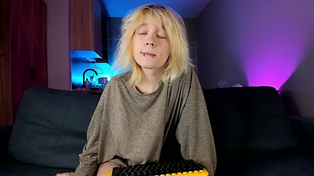 Gregory Byyrd online show from December 7, 7:10 pm