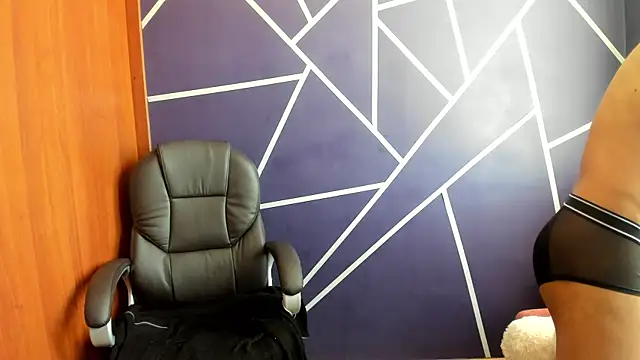 Pendragon1224 online show from December 22, 2:49 pm