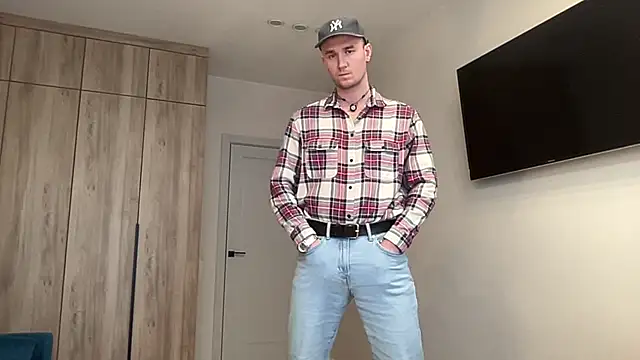 cute mark online show from March 3, 2:13 pm