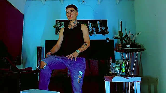 HannibalLester online show from March 21, 4:27 am