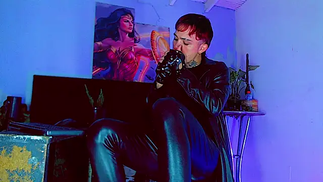 HannibalLester online show from October 29, 6:38 am