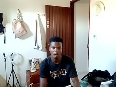 DalianHR33 online show from January 18, 9:28 pm