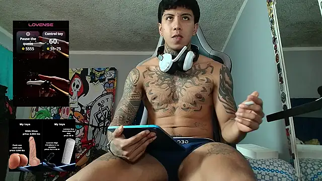 Nickhot0609 online show from May 9, 7:15 pm