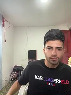 Jestebanano online show from February 12, 2:01 pm