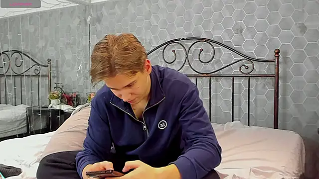 Marcus Swampov online show from December 7, 7:27 am