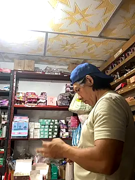 jimmykein 1 online show from December 18, 1:40 pm