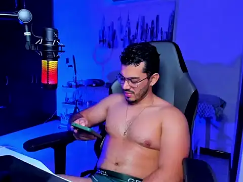 BrunoD31 online show from May 24, 3:56 am