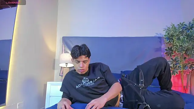 Benjamin More online show from February 4, 2:28 am