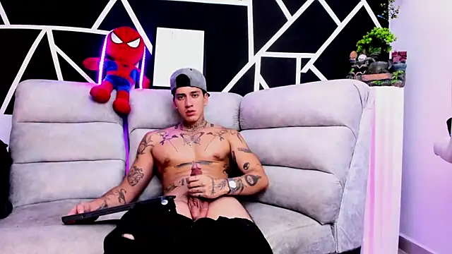 JUSTIN FULLER1 online show from March 23, 4:38 am