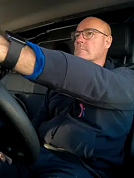 bogland33 online show from October 10, 4:12 pm