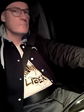 bogland33 online show from February 1, 1:23 am