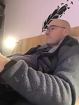 bogland33 online show from January 9, 7:41 pm