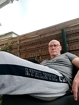 bogland33 online show from May 31, 1:43 pm