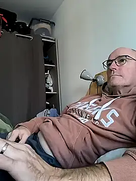 bogland33 online show from January 31, 2:17 pm