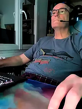 bogland33 online show from February 15, 8:56 pm