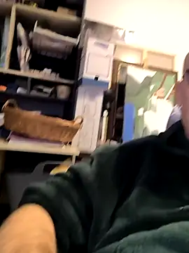 bogland33 online show from January 6, 7:45 pm