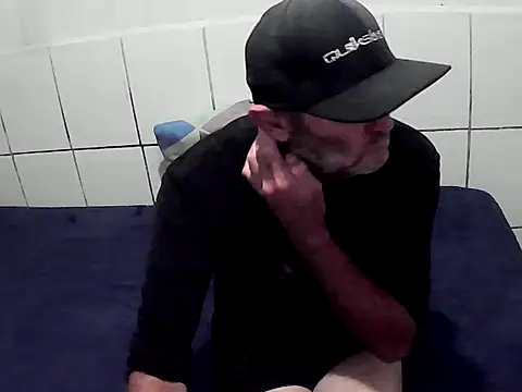 pierdona online show from January 7, 8:25 pm