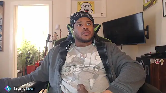 Learoy Love online show from January 17, 10:16 pm