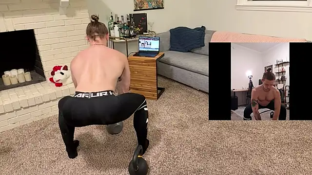 Snapshot of DaddydayDrinkzz chatting on December 7, 6:10 am DaddydayDrinkzz online show from December 7, 6:10 am