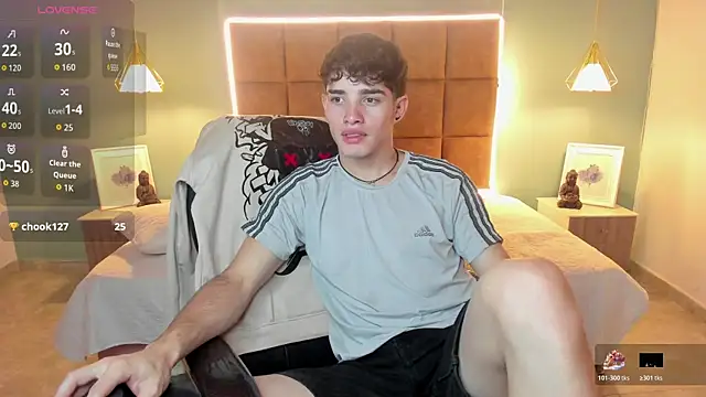 AlejooTwink online show from November 25, 7:43 am