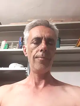 lombardodop73 online show from May 27, 8:39 pm
