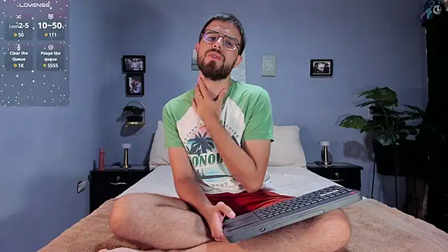 ETHAN ADAM online show from February 18, 11:52 pm