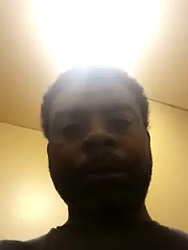 SLOWSTRO online show from February 6, 8:00 am