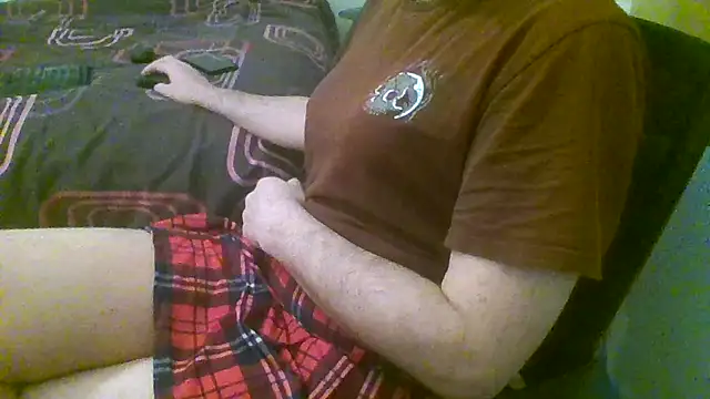 Snapshot of AshWinter chatting on December 11, 12:38 pm AshWinter online show from December 11, 12:38 pm