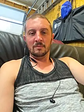 MrMechanic38 online show from June 21, 11:43 pm