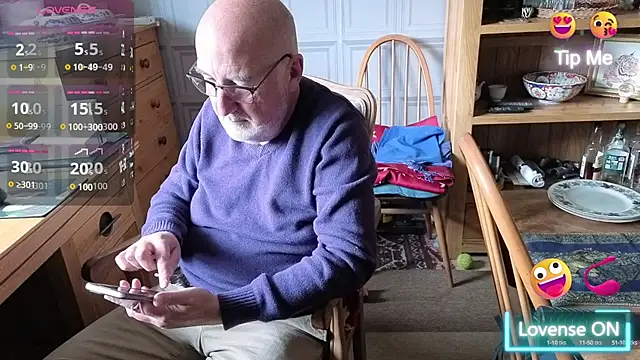 Adamdaddybear online show from September 16, 12:50 pm