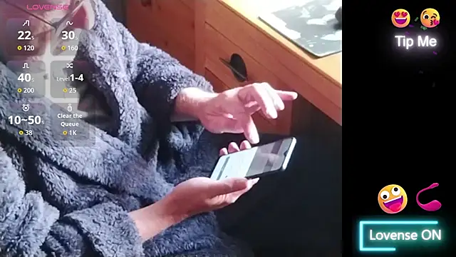 Adamdaddybear online show from September 13, 8:26 am