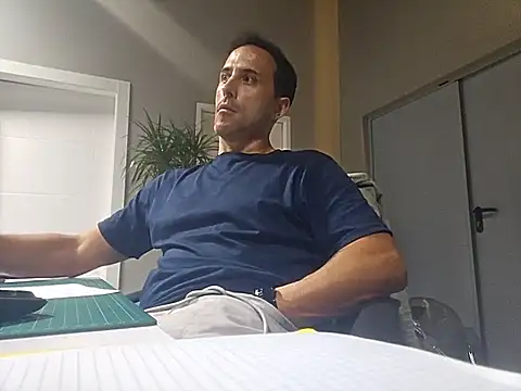 Lucas   81 online show from October 28, 7:38 pm