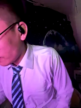 ex199212 online show from September 10, 5:11 pm