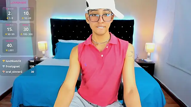 Dark hairy  online show from January 14, 3:01 am