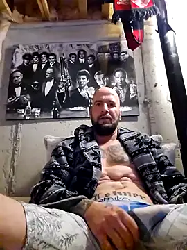 Beardedtattood online show from December 22, 8:58 pm