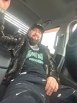 Beardedtattood online show from March 19, 12:30 pm