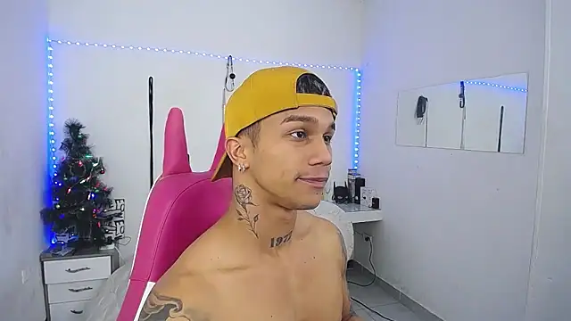 Leonard Price online show from December 17, 2:24 pm