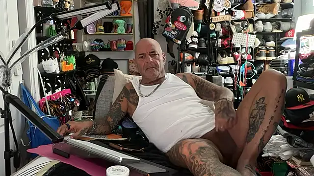 joeytatts66 online show from July 5, 4:41 am