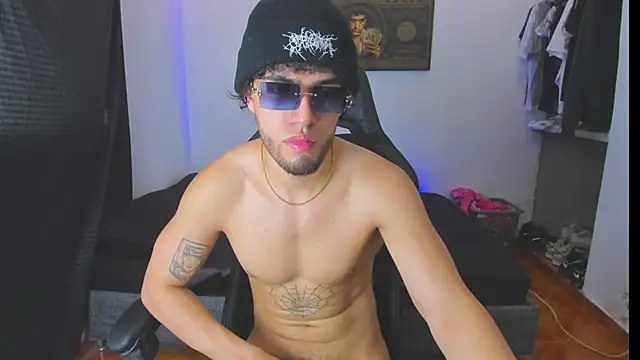 daddy jhons online show from November 4, 6:31 pm