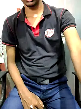 Snapshot of Pathirajasenerath chatting on December 13, 9:58 am Pathirajasenerath online show from December 13, 9:58 am