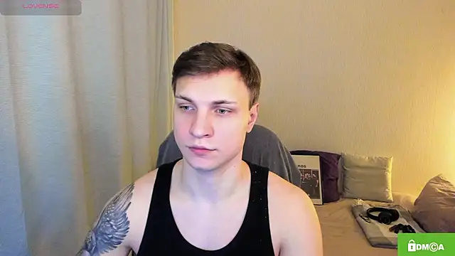 handsome guy01 online show from March 1, 7:35 pm