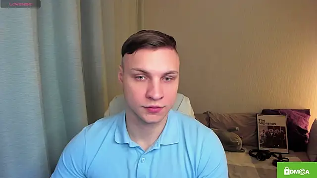 handsome guy01 online show from April 15, 5:13 pm